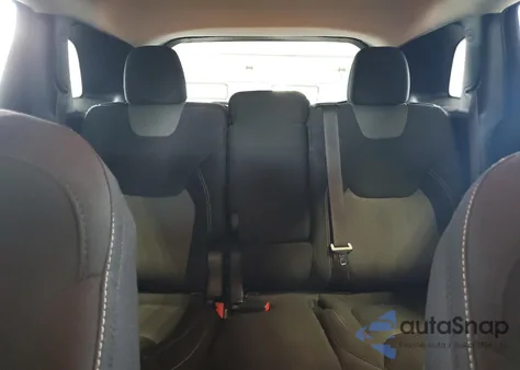 2015 Jeep Cherokee Sport z USA, uszkodzony, nr VIN 1C4PJMAB9FW533053